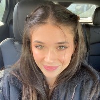 Isabelle Flores