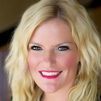 Stephanie Marelle (Singleton)