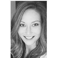 Lauren Niederluecke (Ohama)