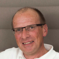 Michael Hellmuth