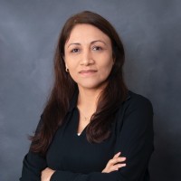Karla Y. León