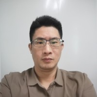 黄伟东