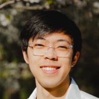 Oliver Chen