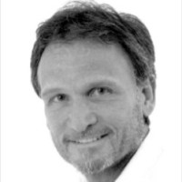 Dr Ross Le Bas
