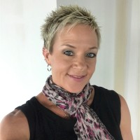 Jennifer Greer Valdez