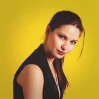 Alexandra Toro