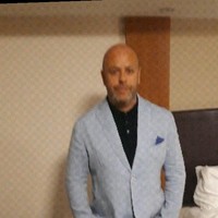 Simon Richmond