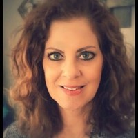Sandi Thomas