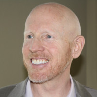 Peter J Roberts