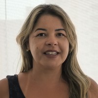 Elaine Santos