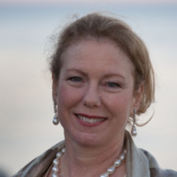 Luanne Adams
