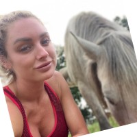 Bella Bowles