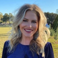 Kristin Mills