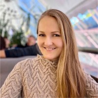 Анна Набок