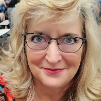 Maggie Henning