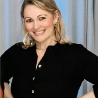 Amanda Cristina Santos