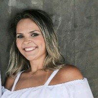 Paula Canella