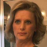 Lisa M Hunt