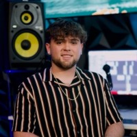 Kyle Teen
