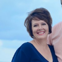 Terri Bowles