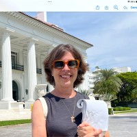 Lois Solomon