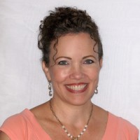 Debbie Saenz