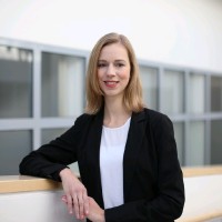 Stefanie Manott