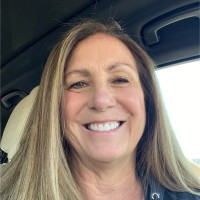 Suzanne Straus