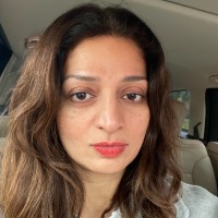 Saira Khan