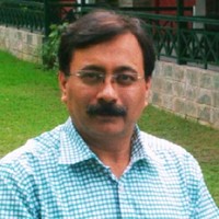 Naveen R Tandon