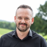 Neil Irvine