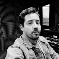 Miguel León
