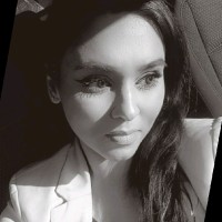Nasneen Khodabaks
