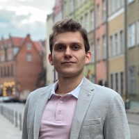 Volodymyr R.