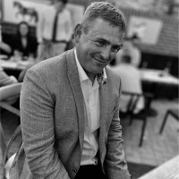 Chris Earl