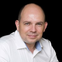 Robert Rakonczai