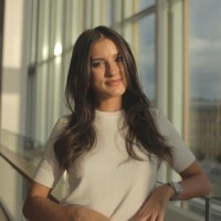 Ester L.