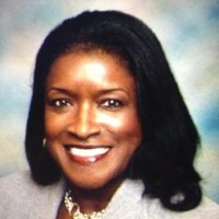 Gwen James, Mba