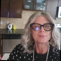 Julie Sheehan Lowy