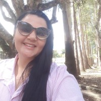 Kelvia Simone Pereira Lima