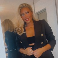 Mollie King