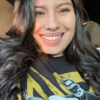 Lindzee Paz