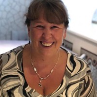 Lynne Dickson