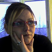 Sandra Lund Glue