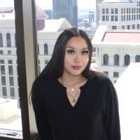 Holly Chen