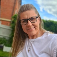 Angelika Omar Zsiros