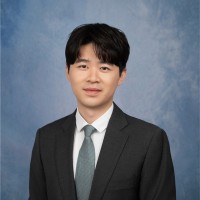 Runjin Yang