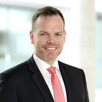 Dr. Julian Eckert