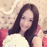 Stella Zhou