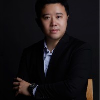 Yu Hin, Michael Chau